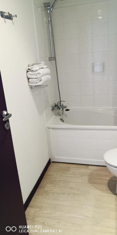 Studio 24M2 Au 4Eme Etage Ascenseur A Cote De La Gare Sncf 루르드 외부 사진