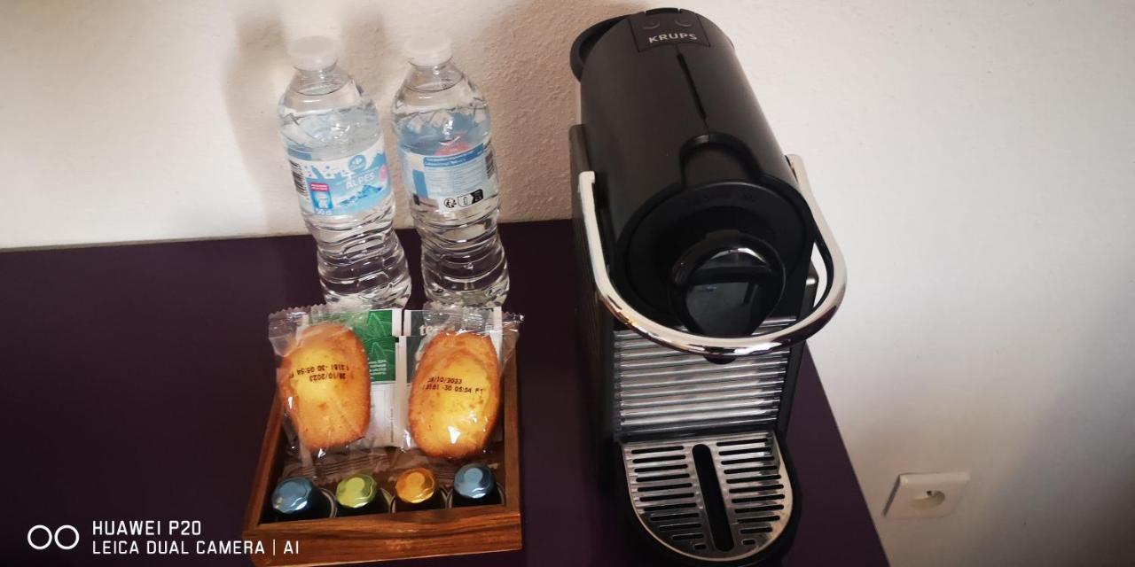 Studio 24M2 Au 4Eme Etage Ascenseur A Cote De La Gare Sncf 루르드 외부 사진